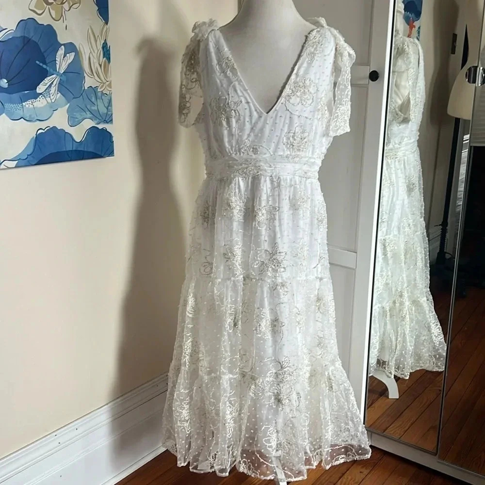 Lulu's White Lace Midi Dress